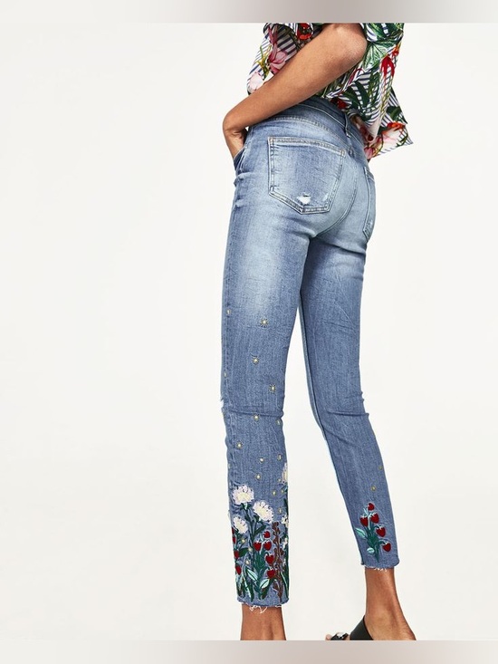 DRIFTWOOD Denim - Driftwood Jackie Bloom Embroidered Jeans